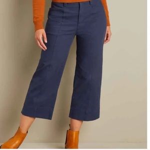 Duluth Trading Co. Workday Warrior Chino Wide Leg Crop Pants. NEW